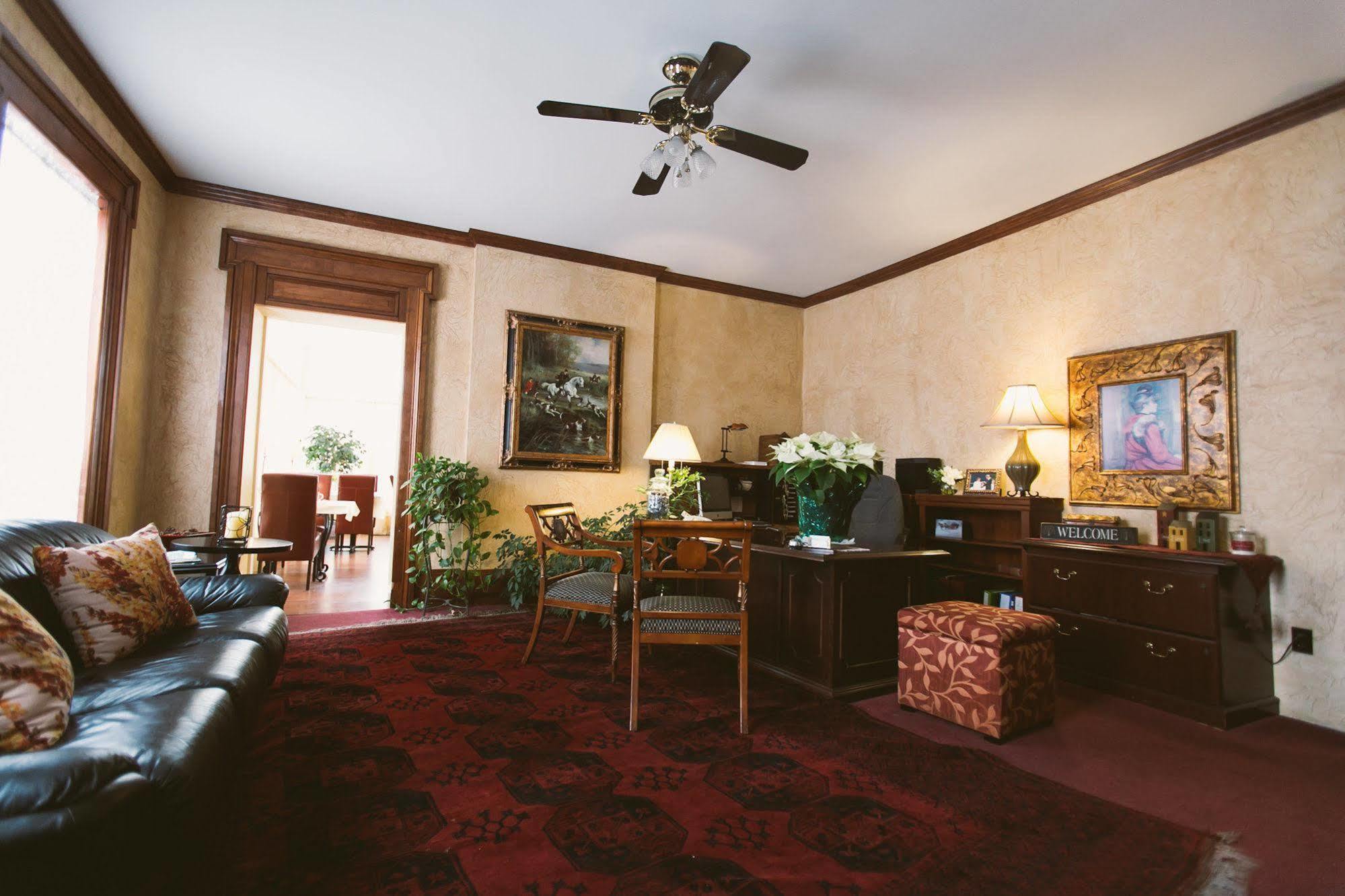 The Mount Vernon Inn Buitenkant foto